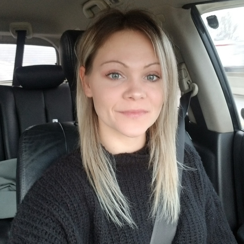 Meet your Posher, Ellie